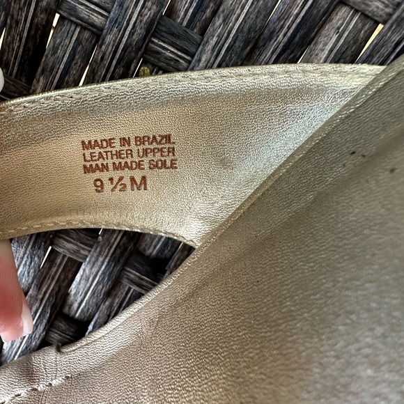 Lilly Pulitzer Shimmering Gold Sandals - Picture 6 of 6